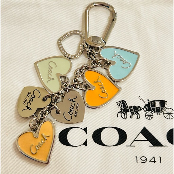 💰SOLD💰NWOT Coach 1941 Heart Keychain - Picture 10 of 10